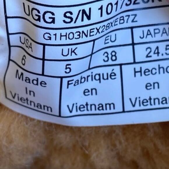 UGG Neumel II Women's Yellow Lace Up Suede Faux Shearling Chukka Boots Size 6 - Picture 5 of 5